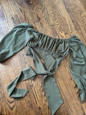Olive Green Off-Shoulder Tie-Front Crop Top size medium